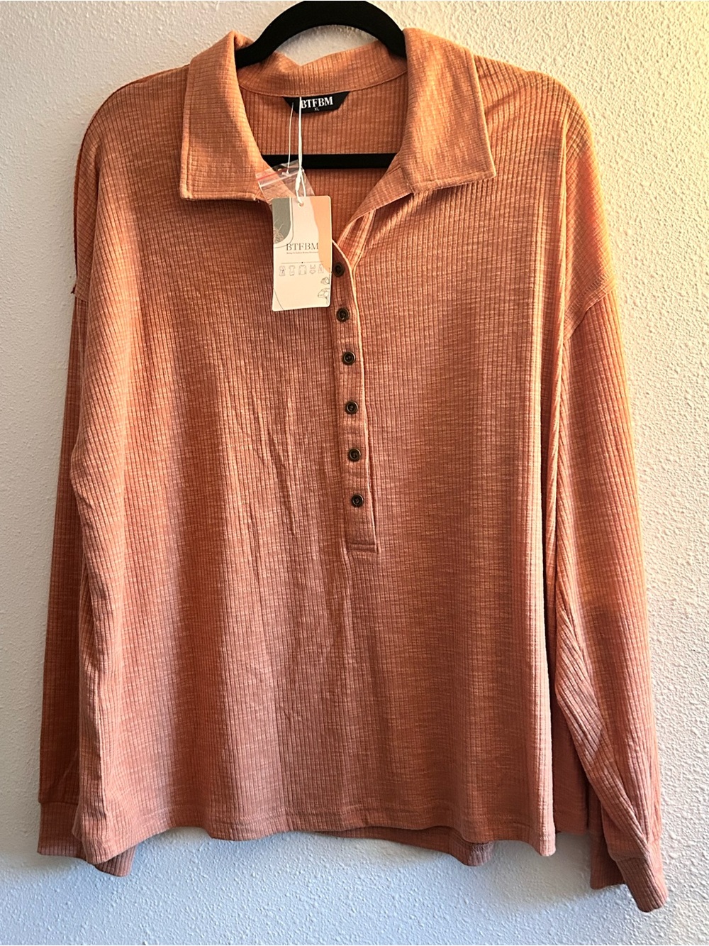 Button-Front Ribbed Long-Sleeve Top in Dusty Peach